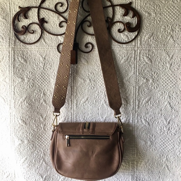Madison West Tan Leather Bag - Picture 2 of 7